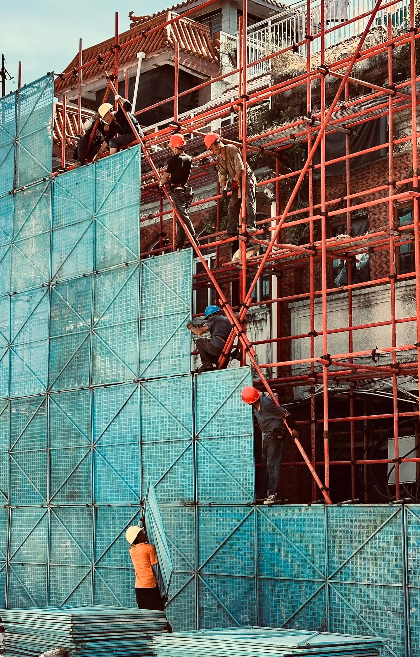 Order on Scaffolding